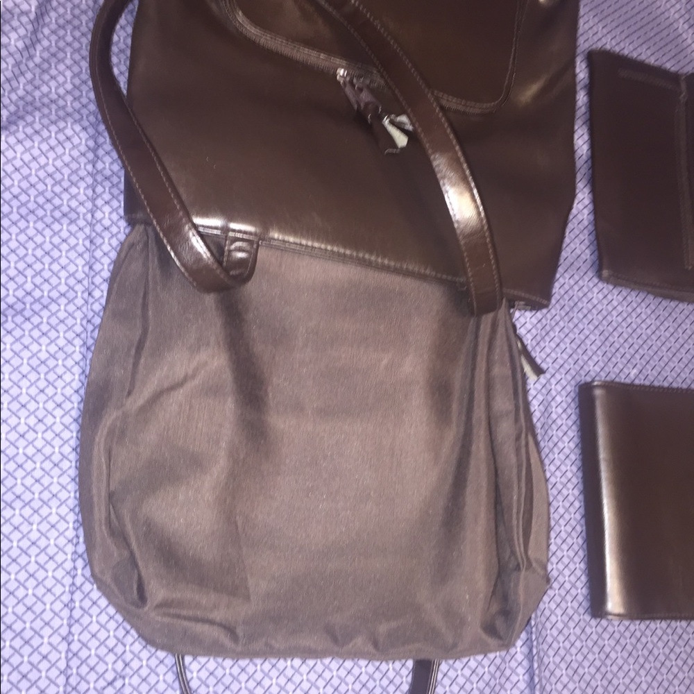 Satchel, Clutch & Organizer Tablet.  GUC - Picture 5 of 8